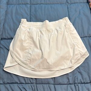Lululemon hotty hot skirt sz 8